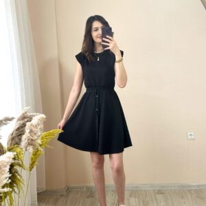 Düğme Aksesuarlı krep kumaş elbise-Siyah