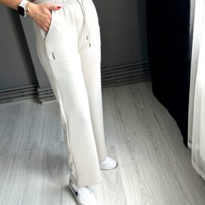 Edited in Tezza with: Brightness & Contrast